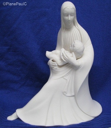 h19-holland-mold-seated-madonna-and-child