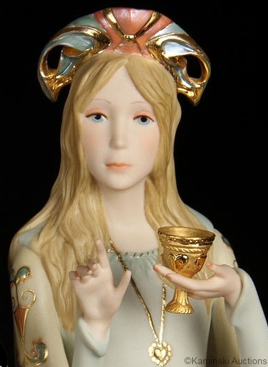 isolde-by-cybis-detail