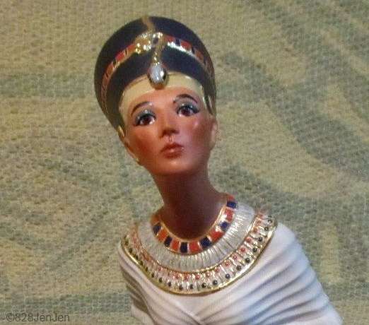nefertiti-detail