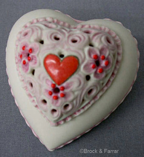 THINKING OF YOU heart box in pink and red by Cybis view 1