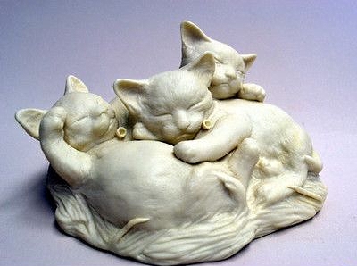 white-bisque-taffy-toffee-and-tiger